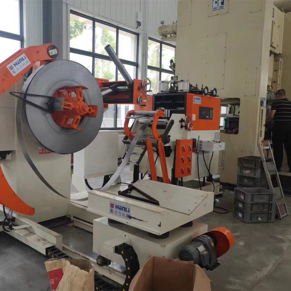 Uncoiler Straightener Feeder